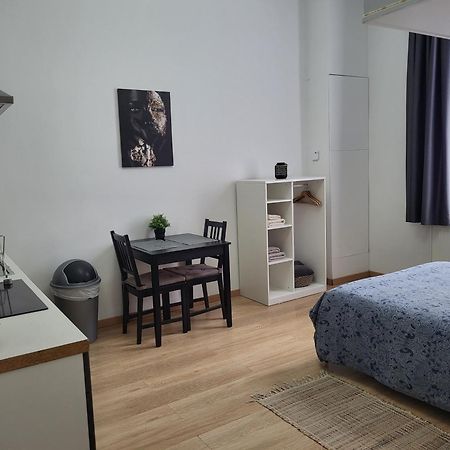Charmante maison idéalement située Etterbeek Chambre photo