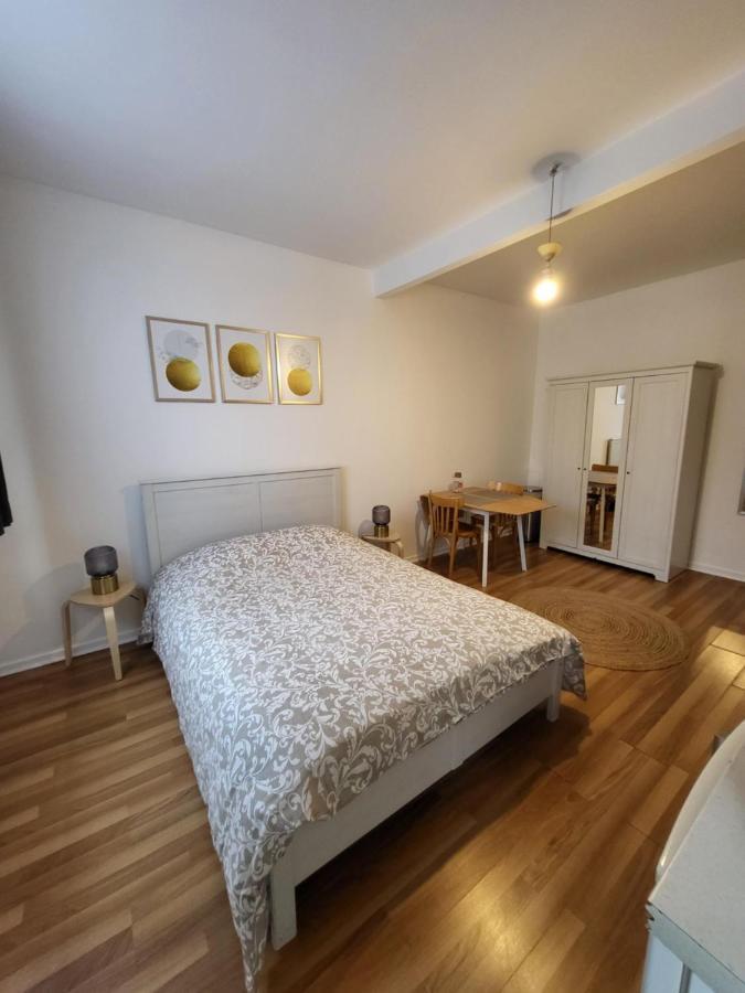 Charmante maison idéalement située Etterbeek Extérieur photo