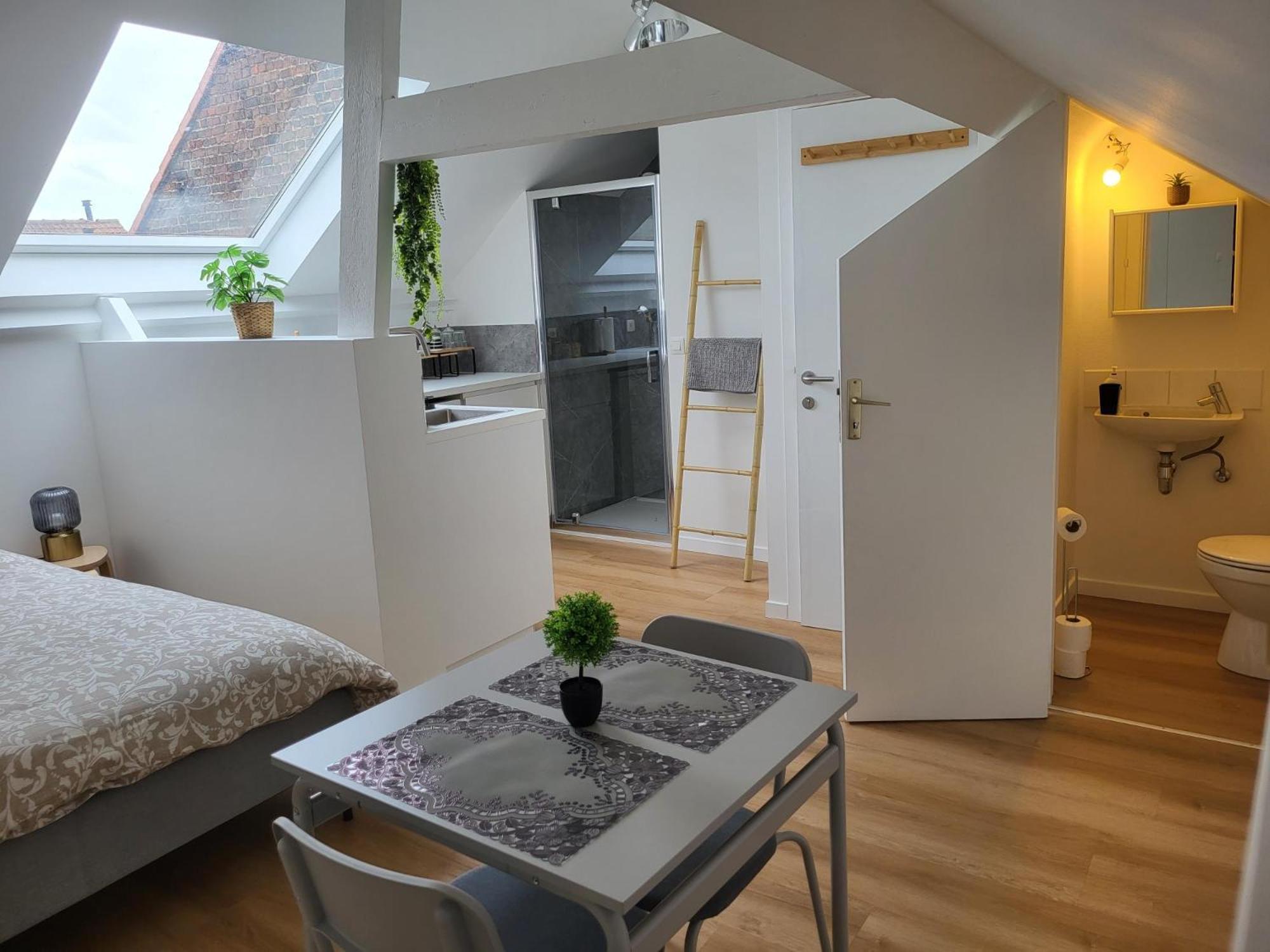 Charmante maison idéalement située Etterbeek Extérieur photo